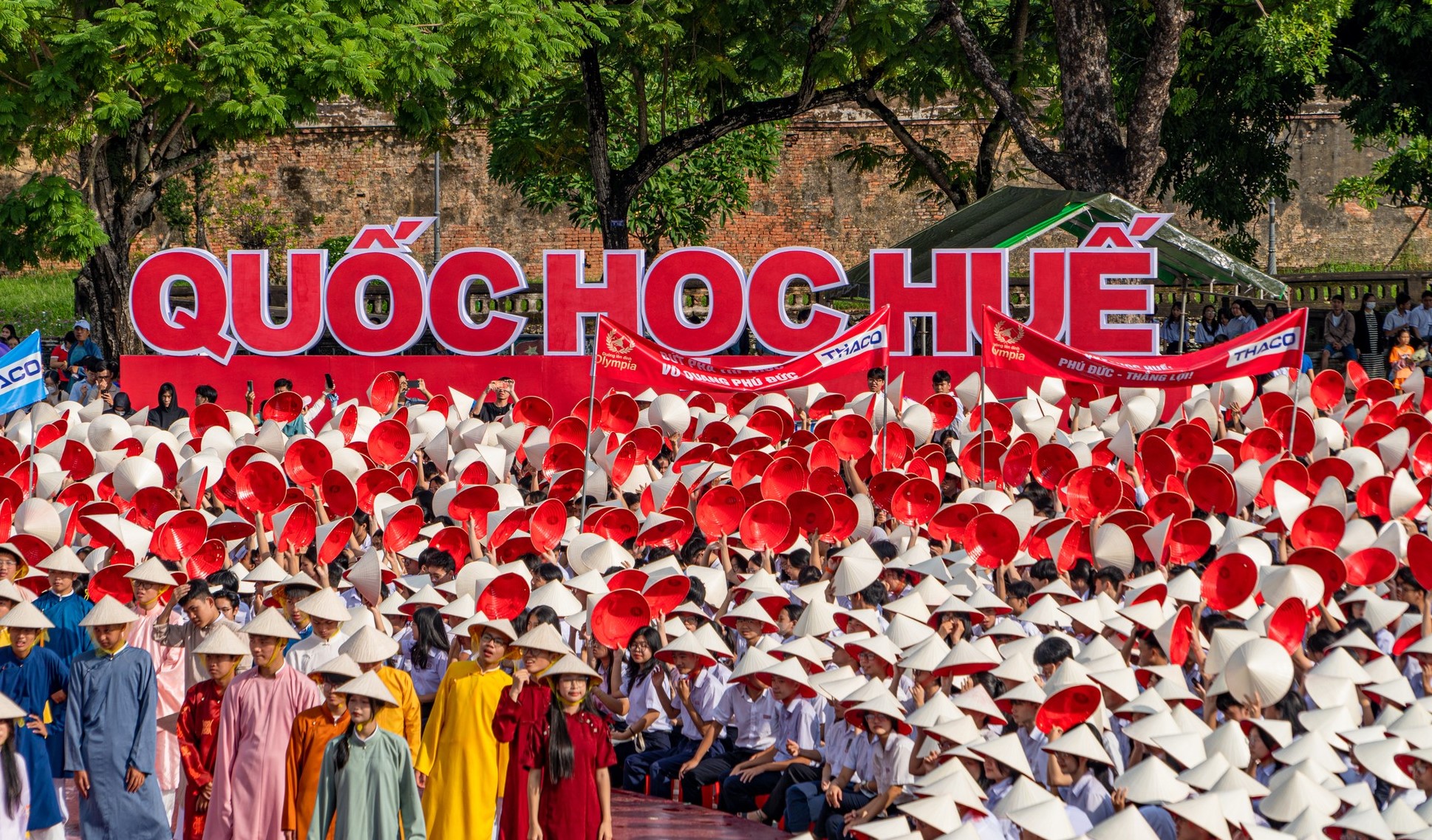 Hiệu trưởng Quốc học Huế tiết lộ điều ít biết về nhà vô địch Đường lên đỉnh Olympia 2024- Ảnh 4.